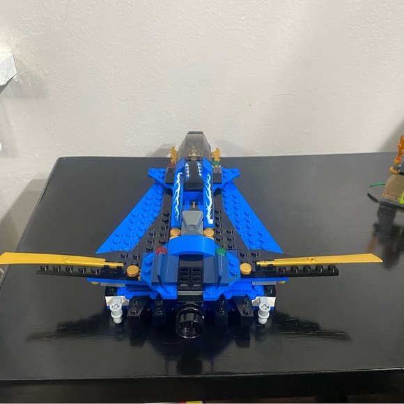 LEGO NINJAGO: Jay's Storm Fighter (9442)  With Manual No Figures - Picture 5 of 8